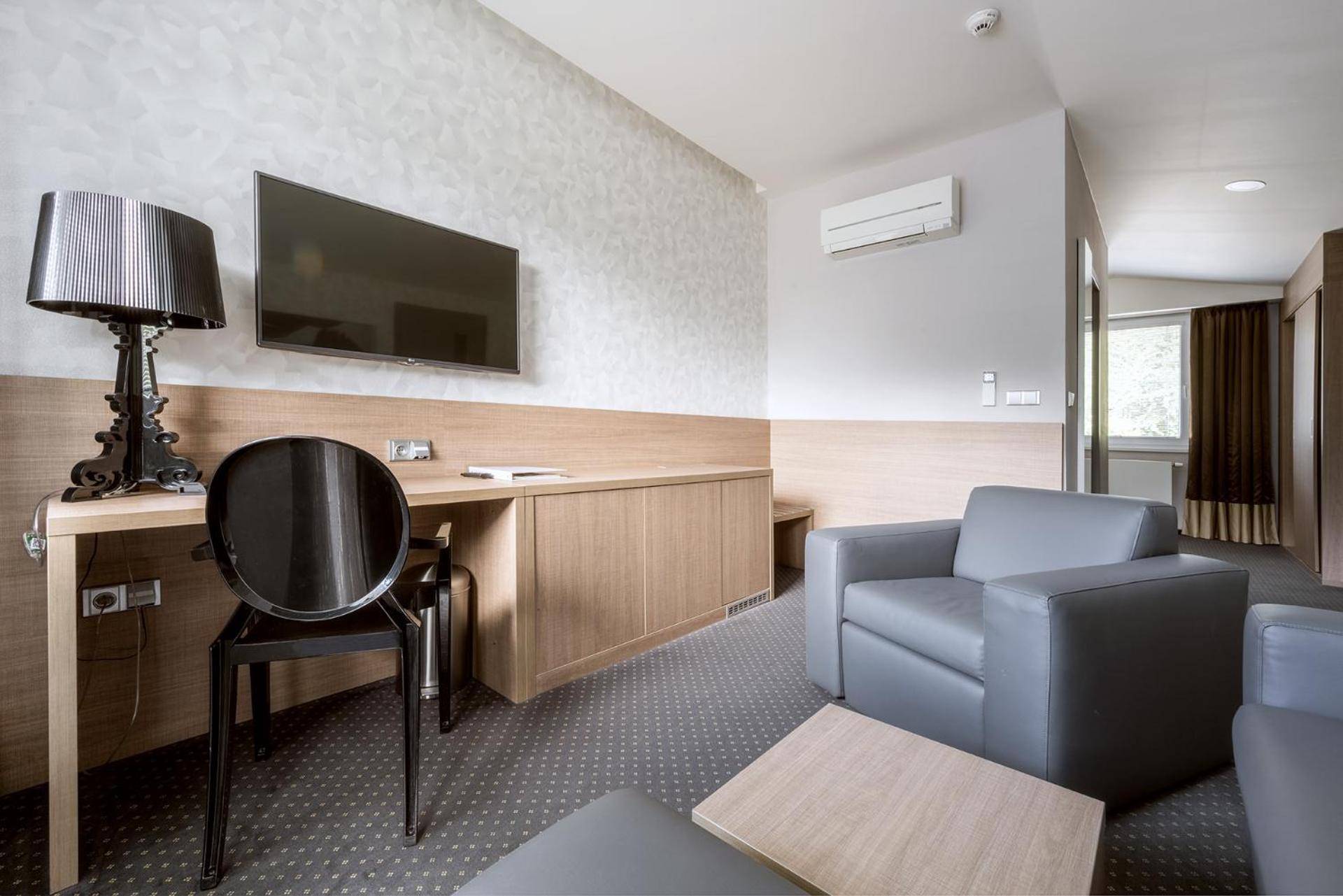 Hotel Jezerka Seč エクステリア 写真